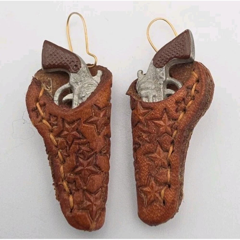 Pistol Drop Earrings Silver Tone In Leather Holsters Six Shooter Cowboy